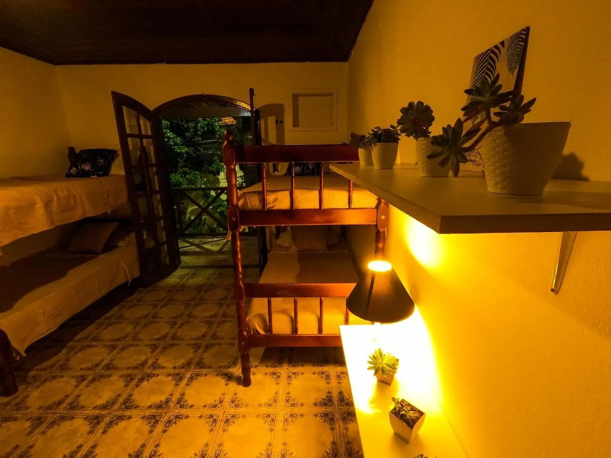 Amazonia Casa Hostal Búzios 0*,